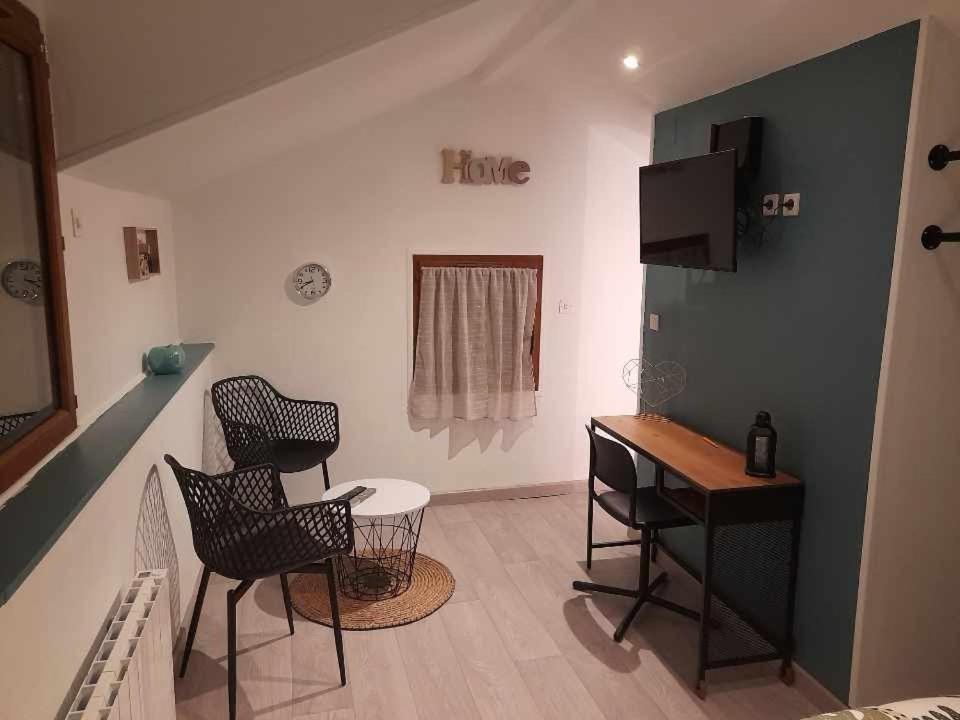 Petit Maison Villageoise Moulineaux Buitenkant foto
